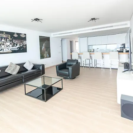 Apartment Med Story *