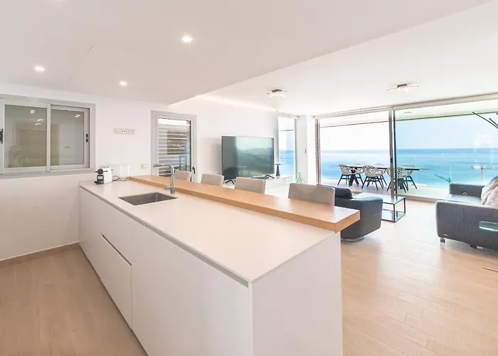 Apartment Med Story *