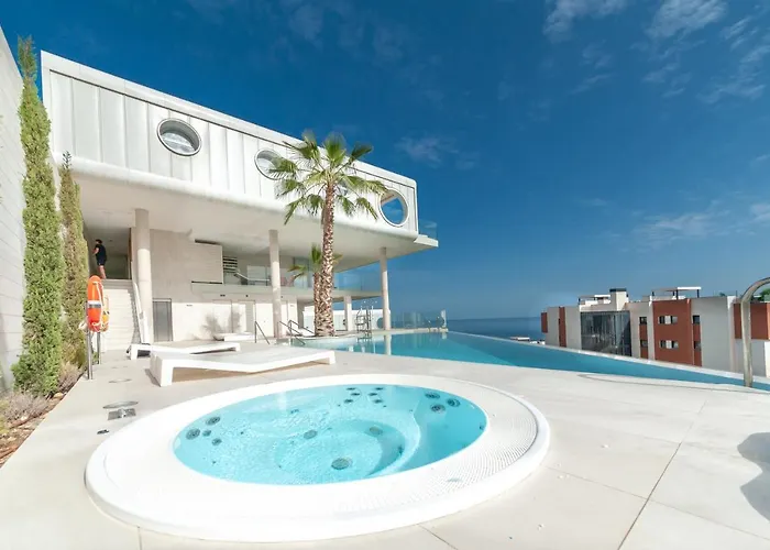 Apartment Med Story *